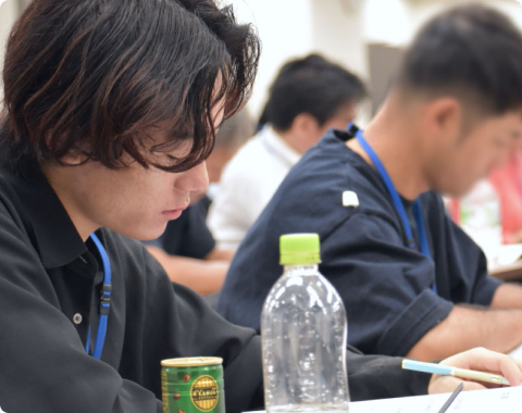 実践ワークとディスカッションをしている様子